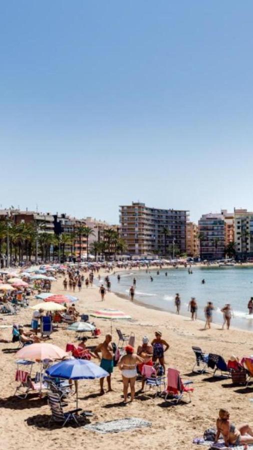 Apartaments Amalia On The Beach Torrevieja Buitenkant foto