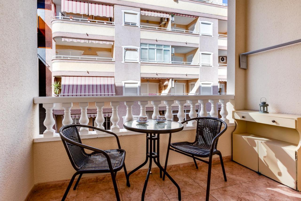Apartaments Amalia On The Beach Torrevieja Buitenkant foto