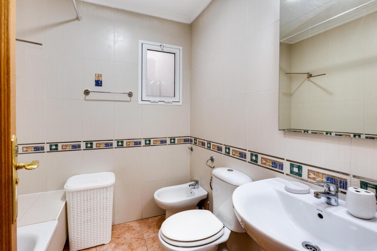 Apartaments Amalia On The Beach Torrevieja Buitenkant foto